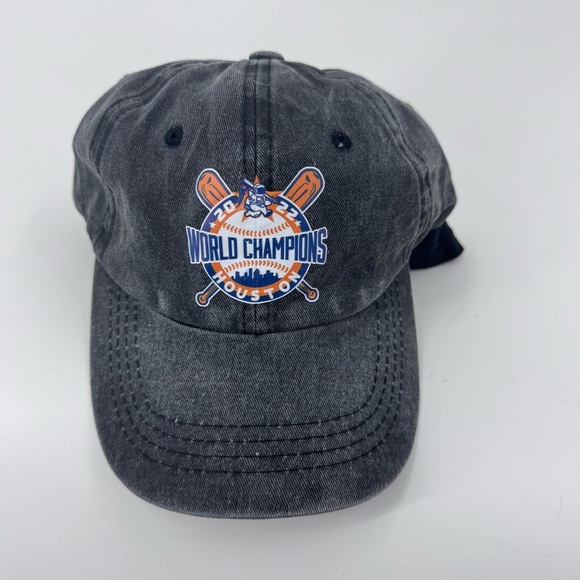 MLB Houston Astros Gray World Champions Hat 2022 - Picture 2 of 3
